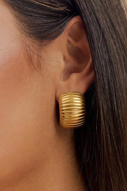 Amelia Textured Hoop Gold