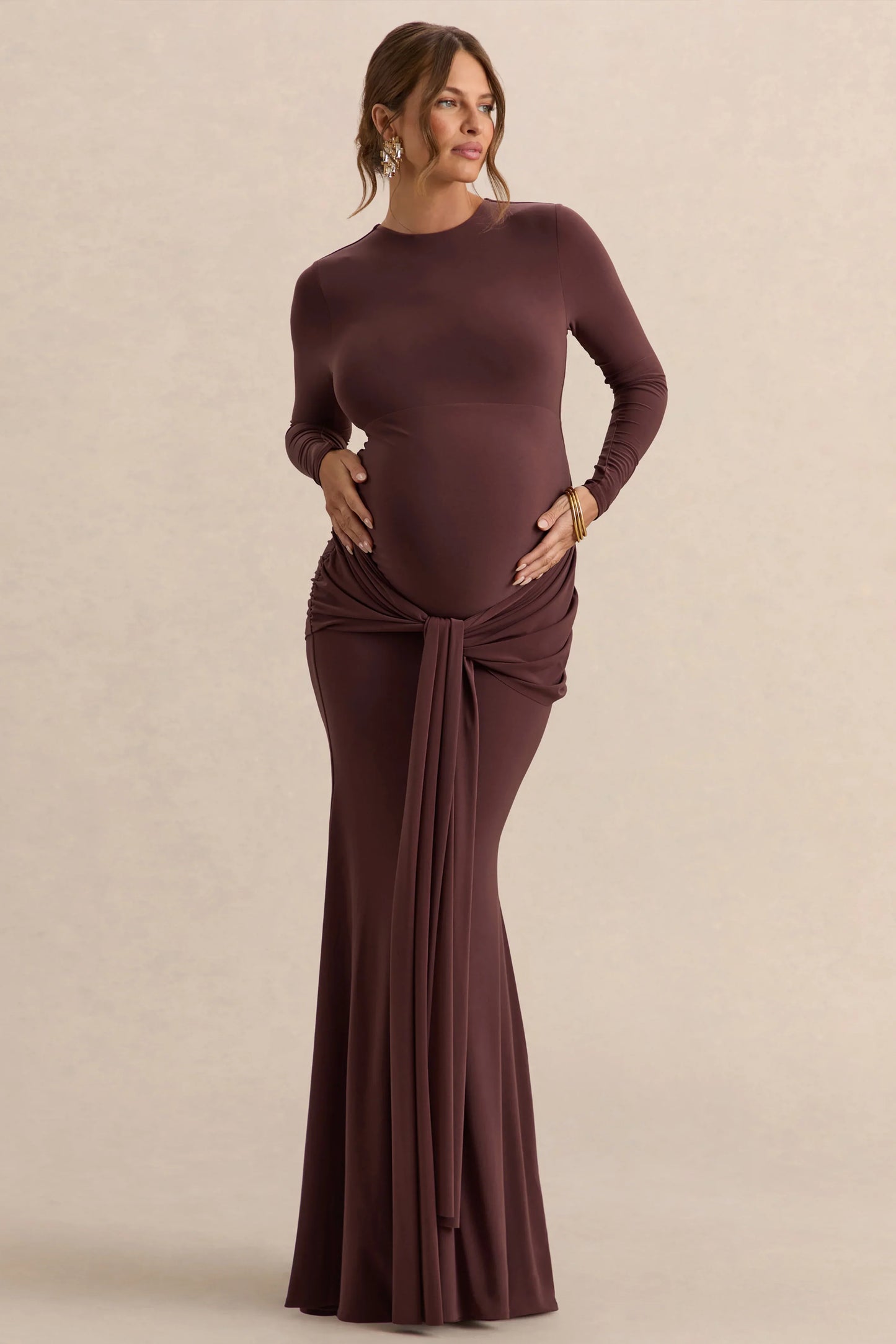 Aveny Brown Crew Neck Maternity Maxi Dress With Ruched Detailing And Sash